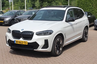 BMW iX3 BMW iX3 High Executive 80 kWh / Panoramadak / 360Camera / Head-up / 20'' / Leder / Harman Kardon / Sfeerverlichting / Dodehoek / DAB / Stoelverwarming / ACC - afbeelding nr 6