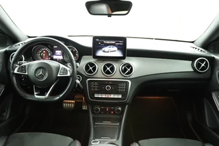 Mercedes-Benz CLA Mercedes CLA-klasse 180 Sport Automaat Airco Cruise Panodak - afbeelding nr 2
