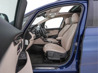 BMW 2 Serie BMW 2 Serie Gran Tourer 218D High Executive Luxury-Line 7-Pers Aut. *PANO | NAVI-FULLMAP | LUXURY-LEATHER | FULL-LED | ECC | KEYLESS | HEATED-COMFORTSEATS | SHIFT-PADDLES | AMBIENT-LIGHT | CAMERA | HEAD UP | PDC | TOWBAR | 17
