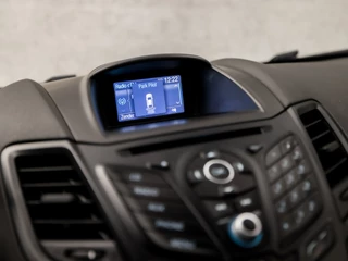 Ford Fiesta Ford Fiesta 1.6 ST1 213Pk (BLUETOOTH, GETINT GLAS, LM VELGEN, SPORTSTOELEN, PARKEERSENSOREN, ELEK RAMEN, NIEUWE APK, NIEUWSTAAT) - afbeelding nr 23
