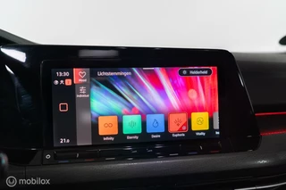 Volkswagen Golf Volkswagen Golf 2.0 TSI GTI Clubsport PANO|CARPLAY|DODEHOEK| - afbeelding nr 20
