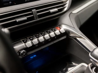 Peugeot 5008 (APPLE CARPLAY, GROOT NAVI, TREKHAAK, LEDEREN SPORTSTOELEN, 360 CAMERA, ADAPTIVE CRUISE, GETINT GLAS, PARKEERSENSOREN, NIEUWE APK, NIEUWSTAAT) - afbeelding nr 9