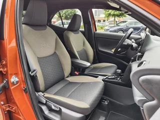 Toyota Yaris Cross Toyota Yaris Cross 1.5 Hybrid Explore | Navi | Sensoren v/a | Stoelverwarming - afbeelding nr 28