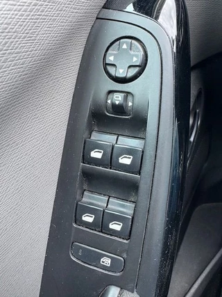 Citroën Grand C4 Picasso Citroën Grand C4 Picasso 1.2 PureTech Business 7persoons Face Lift Airco/ECC,Navigatie,Virtueel Cockpit - afbeelding nr 11