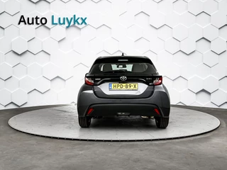 Toyota Yaris Toyota Yaris 1.5 Hybrid 115 Business | Parkeersensoren voor + achter | Stuurverwarming | Stoelverwarming - afbeelding nr 8