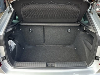 Škoda Kamiq Škoda Kamiq 1.0 TSI DSG MONTE CARLO GLAS-DAK/CAMERA/CARPLAY/CRUISE/STOELVERW - afbeelding nr 10