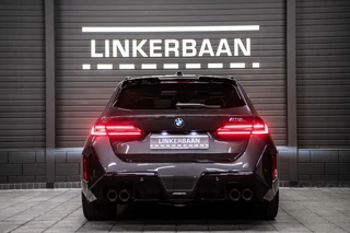 BMW M5 BMW 5-serie Touring M5 V8 Hybrid | Direct leverbaar | Pano | B&W | M Drive | - afbeelding nr 16
