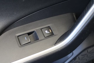Toyota RAV4 Toyota RAV4 2.5 Plug-in Hybrid AWD Business Plus |Stoelverwarming|Camera|Navi| - afbeelding nr 20