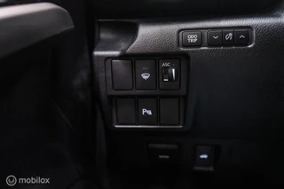 Lexus IS Lexus IS 300h Luxury Line | Dealer OH | Camera | Stoel + stuurwiel verwarming | Clima | LED | rijklaarprijs | - afbeelding nr 25