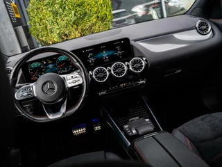 Mercedes-Benz GLA Mercedes GLA-klasse 200 AMG|PANO|19''|CAMERA|CARBON|NIGHT - afbeelding nr 19