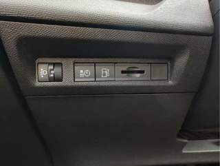 Peugeot 308 Peugeot 308 SW 1.6 PLUG-IN HYBRID 180 ALLURE AUT. Keyless | Adaptive Cruise | Navi - afbeelding nr 27