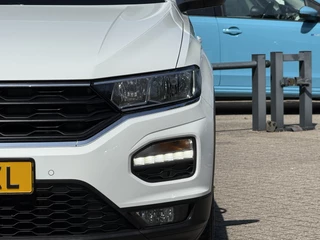 Volkswagen T-Roc Volkswagen T-Roc 1.0 TSI Style/Climate control/Stoelverwarming/AppleCarplay - afbeelding nr 29