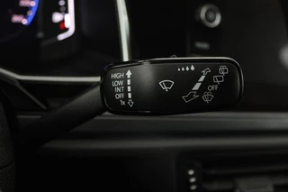 Volkswagen Polo Volkswagen Polo 1.0 TSI Highline (PARKEERSENSOREN, CRUISE ADAPTIEF, NAVIGATIE, CARPLAY, AUTOMAAT, DIGITAAL DASHBOARD, NL-AUTO) - afbeelding nr 12