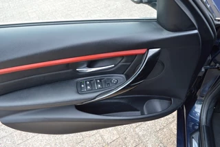 BMW 3 Serie BMW 3 Serie Touring, Pdc, Navigatie, St 320i Corp L Hi Ex - afbeelding nr 17
