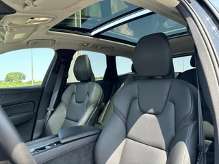 Volvo XC60 Volvo XC60 2.0 T6 Plug-in hybrid AWD Plus Bright | Long Range | Memoryseats | Lederen bekleding | ACC | Keyless Entry | Stoelverwarming | - afbeelding nr 14
