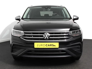 Volkswagen Tiguan Allspace Volkswagen Tiguan Allspace 1.5 TSI DSG7 MOVE DEMO 7-Persoons Trekhaak Navigatie Apple Carplay/Android Auto Camera Parkeersensoren Adaptive Cruise Control  Winterpack Full LED Climate Control - afbeelding nr 2