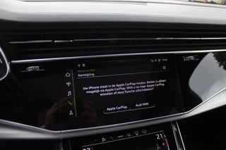 Audi Q8 Audi Q8 55 TFSI e quattro Pro Line S / Vol opties!! / Trekhaak / Panoramadak / 360Camera / Head-up / 22'' / Softclose / B&O / Luchtvering / Keyless / Stuurverwarming / Sfeerverlichting / Stoelventilatie + verwarming / Dodehoek / - afbeelding nr 23