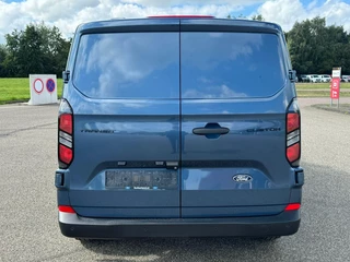 Ford Transit Custom Ford Transit Custom 320 2.0 TDCI L2H1 Trend Automaat 136pk | SCI | Adaptive cruise control | | 8-weg bestuurderstoel + passagiersbank | Stoelverwarming | Dodehoeksensoren | Navigatie | Elektrisch inklapbare spiegels | 16 inch lichtmetalen velgen | Full LED | Dual-zone climate control | LED laadruimteverlichting - afbeelding nr 4