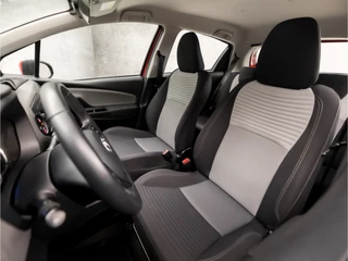 Toyota Yaris Toyota Yaris 1.0 VVT-i Sport (AIRCO, BLUETOOTH, ELEK RAMEN, SPORTSTOELEN, MULTIFUNCTIONEEL STUURWIEL, NIEUWE APK, NIEUWSTAAT) - afbeelding nr 13