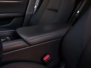 Mazda 3 2.0 e-SkyActiv-X M Hybrid 180pk Comfort | BOSE Sound | Navi | Apple Carplay+Android Auto | Clima | Adap. Cruise | Head-Up | Keyless Entry | Pdc V+A+Camera | Stuur+Stoelverwarming | 18''lm - afbeelding nr 28