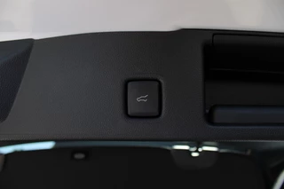 Ford Kuga | Winterpakket | Technology pack | BLIS | Navigatie | Head-up - afbeelding nr 46