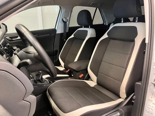 Volkswagen T-Roc Volkswagen T-Roc Sport 1.5TSi | Navigatie | LED | Climate control | ACC | - afbeelding nr 23