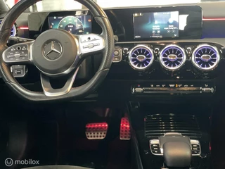 Mercedes-Benz A-Klasse Mercedes A-klasse 180 AUT AMG Pano Night Carplay Ambient - afbeelding nr 22