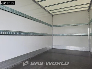 Iveco Daily Iveco Daily 35C18 2025 MODEL Automaat 1000kg Laadklep ACC Navi Airco Zijdeur Bakwagen Meubelbak Koffer 21m3 Airco - afbeelding nr 8