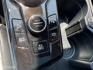 Kia Sportage Kia Sportage 1.6 T PHEV  AWD GT-PlusLine  , Panorama-dak , Dodehoek detectie , Parkeer assistent , Naviagtie & 360o Camera , Electr achterklep , Keyless , Luxe uitvoering ,  65km volledig electrische  rijden  hierna Hybride - afbeelding nr 31