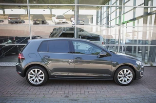 Volkswagen Golf Volkswagen Golf 1.4 TSI GTE - afbeelding nr 24
