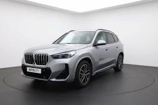 BMW X1 25 e xDrive M Sport Pano l 360 Camera l HUD l VOL OPTIES