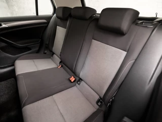 Volkswagen Golf (SCHERM, NAP, GETINT GLAS, AIRCO, SPORTSTOELEN, LM VELGEN, NIEUWE APK, NIEUWSTAAT) - afbeelding nr 14