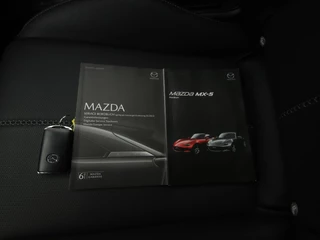 Mazda MX-5 Mazda MX-5 Roadster 2.0 SkyActiv-G Luxury : dealer onderhouden - afbeelding nr 41