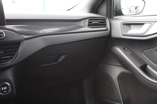 Ford Focus Ford Focus Wagon 1.5 EcoBoost ST Line Business Automaat 150PK | Winterpack | Full LED | Adaptive Cruise Control | Navigatie | Climate Control | - afbeelding nr 15