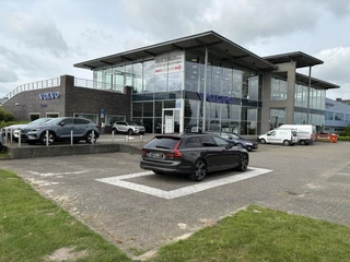 Volvo V90 Volvo V90 2.0 T8 Plug-in hybrid AWD Ultra Executive Edition | Modeljaar 2026 | Privacy Glas | Bowers & Wilkins | Luchtvering | Massagestoelen - afbeelding nr 28