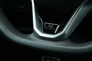 Volkswagen Tiguan Volkswagen Tiguan 1.5 TSI / 2x R-Line / Black Style / Virtual Cockpit / Camera / Matrix LED / Trekhaak / 19