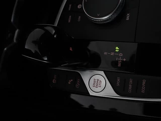 BMW 1 Serie BMW 1-serie 118i Intro Ed. | Carplay | Full LED | Sportstoelen  | Navigatie | Climate control | Bleutooth | PDC | Trekhaak | Sfeerverlichting - afbeelding nr 17