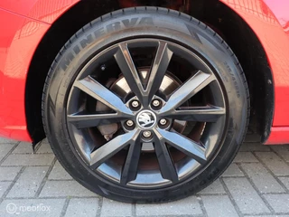 Škoda Fabia Skoda Fabia 5Drs TSI 95 PK Zwart Dak Navigatie Stoelverw DonkerGlas Parkeersensor Cruise - afbeelding nr 32