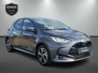 Toyota Yaris 1.5 Hybrid Black edition 115pk | Stoel en Stuur verwarming.