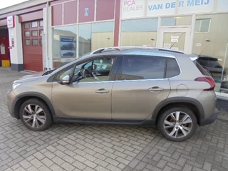 Peugeot 2008 Peugeot 2008 1.2 PT BL Executive - afbeelding nr 5