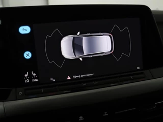 Volkswagen Golf Volkswagen Golf 1.0 TSI Life | Stoel & stuurverwarming | Carplay |  Adaptive cruise | Navigatie | Sfeerverlichting | Full LED | Parkeerhulp | Getint glas - afbeelding nr 17