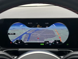 Mercedes-Benz B-Klasse Mercedes-Benz B-Klasse 250 e AMG Line | Camera | MBUX | Ambient Light | DAB+ | LED | CarPlay - afbeelding nr 17