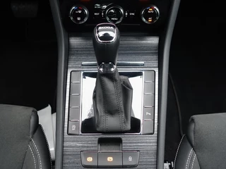 Škoda Superb Škoda Superb Combi 1.5 TSi ACT DSG7 Business Edition Plus I NL-Auto I 100% d - afbeelding nr 16