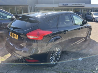 Ford Focus Ford Focus 1.0 Ecoboost ST-Line 125pk | Cruise Control | Climate Control | Lichtmetalen Wielen | - afbeelding nr 3