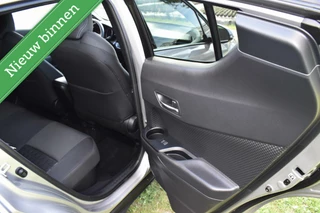 Toyota C-HR Toyota C-HR 1.8 Hybrid Executive JBL/MATRIX/STOELVW/CAMERA/VOL MET OPTIES! - afbeelding nr 15