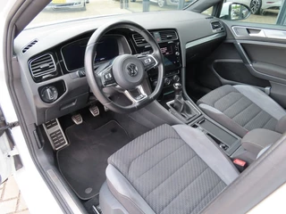 Volkswagen Golf Volkswagen Golf 1.5 TSI R-Line Ecc Navi Adapt Cruise 2x Pdc 2017 - afbeelding nr 7