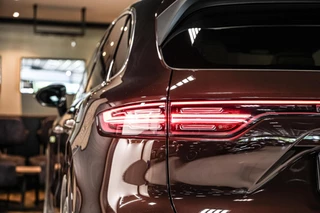 Porsche Cayenne Porsche Cayenne 3.0 E-Hybrid Platinum Edition|Innodrive|Pano - afbeelding nr 12