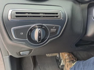 Mercedes-Benz GLC l Pano l LED l Trekhaak l Stoelverwarming l Camera l LMV l PDC l - afbeelding nr 8