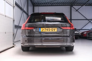 Volvo V90 Volvo V90 2.0 B4 Business Pro | Massage | Trekhaak | Stoelkoeling | Pine grey | NL auto NAP | Camera | Leder | LED | Rijklaar | - afbeelding nr 52