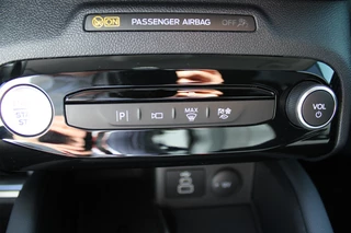 Ford Kuga | Winterpakket | Technology pack | BLIS | Navigatie | Head-up - afbeelding nr 27